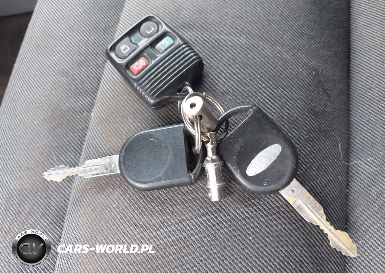 2002 Ford Explorer Sport Trac VIN:1FMZU67E42UD55826 - 11
