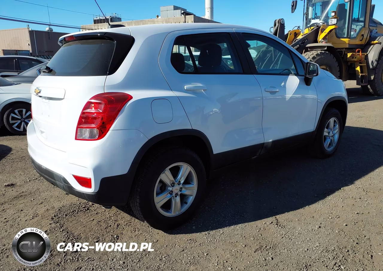 2019 Chevrolet Trax Ls VIN:3GNCJNSB9KL311462 - 4