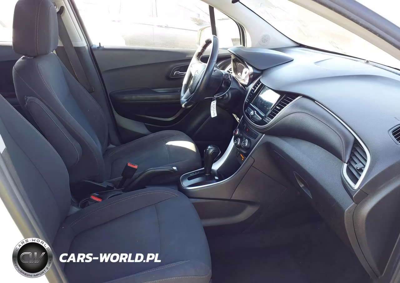 2019 Chevrolet Trax Ls VIN:3GNCJNSB9KL311462 - 5