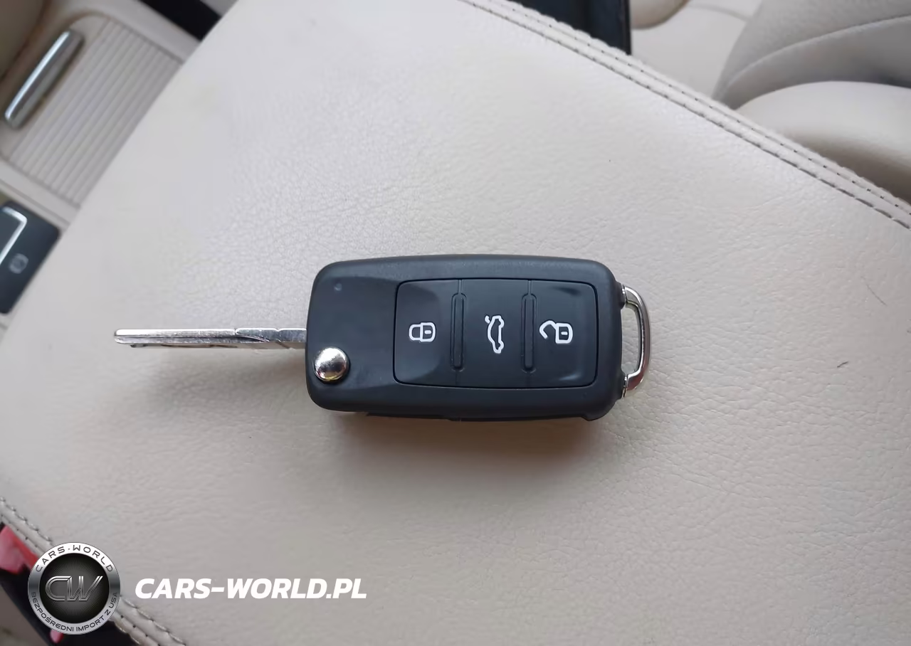2016 Volkswagen Tiguan S VIN:WVGAV7AX9GW501787 - 11