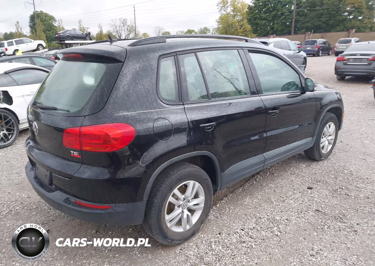 2016 Volkswagen Tiguan S VIN:WVGAV7AX9GW501787 - 4