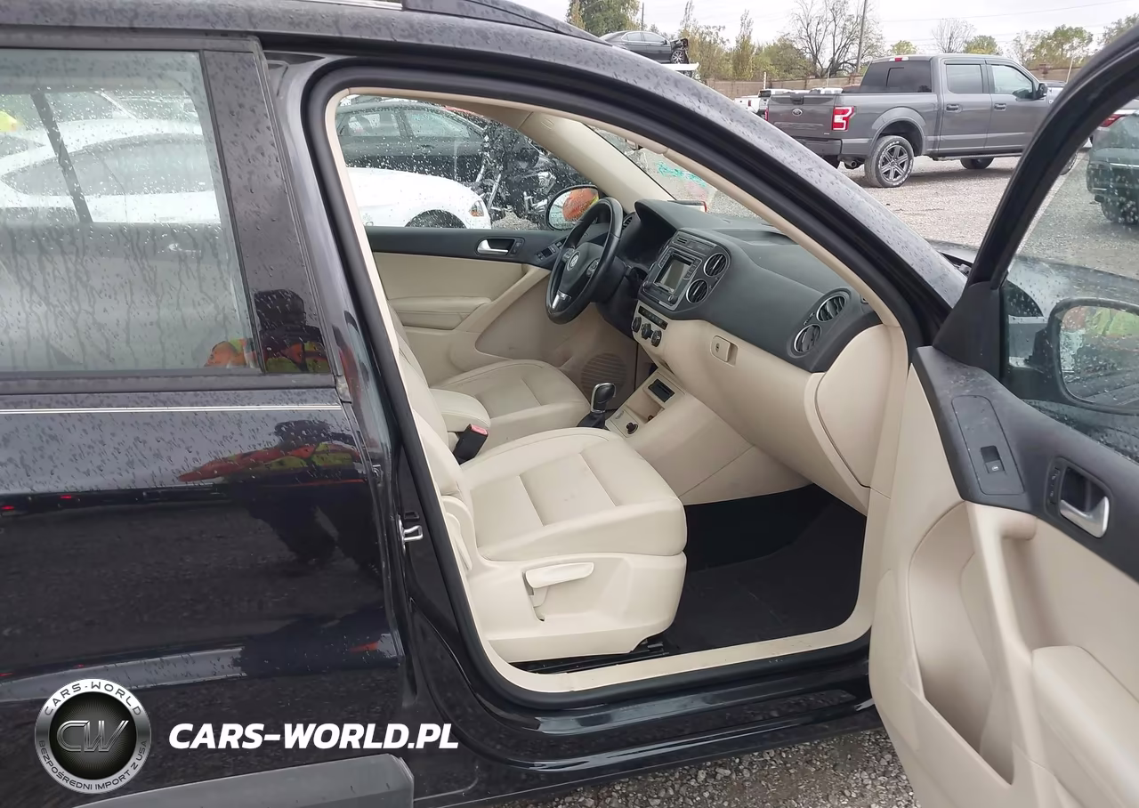 2016 Volkswagen Tiguan S VIN:WVGAV7AX9GW501787 - 5