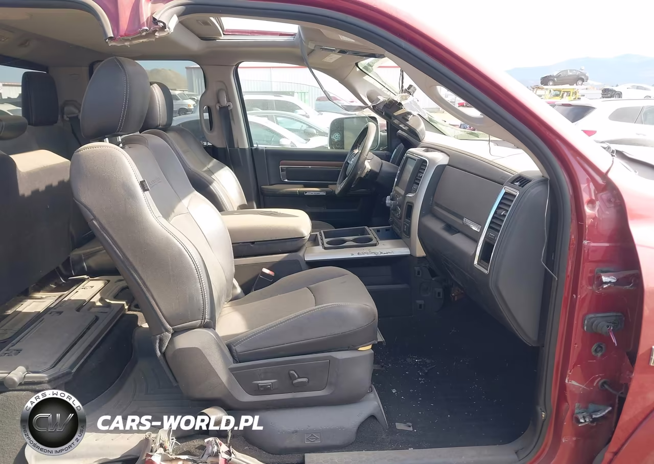 2014 Ram 1500 Laramie VIN:1C6RR7JT7ES474268 - 5