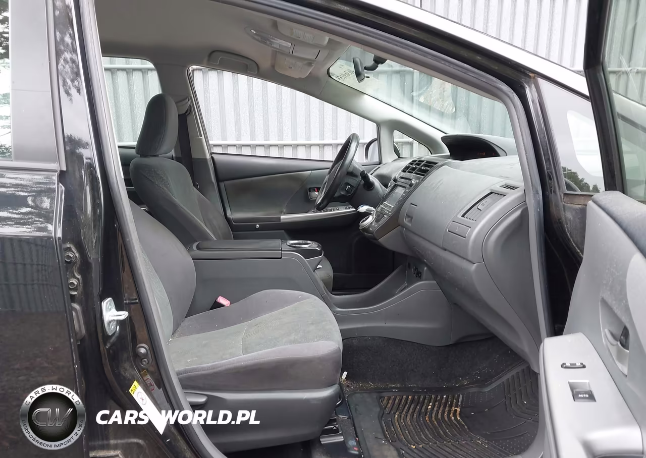 2012 Toyota Prius V Three VIN:JTDZN3EU0C3124536 - 5