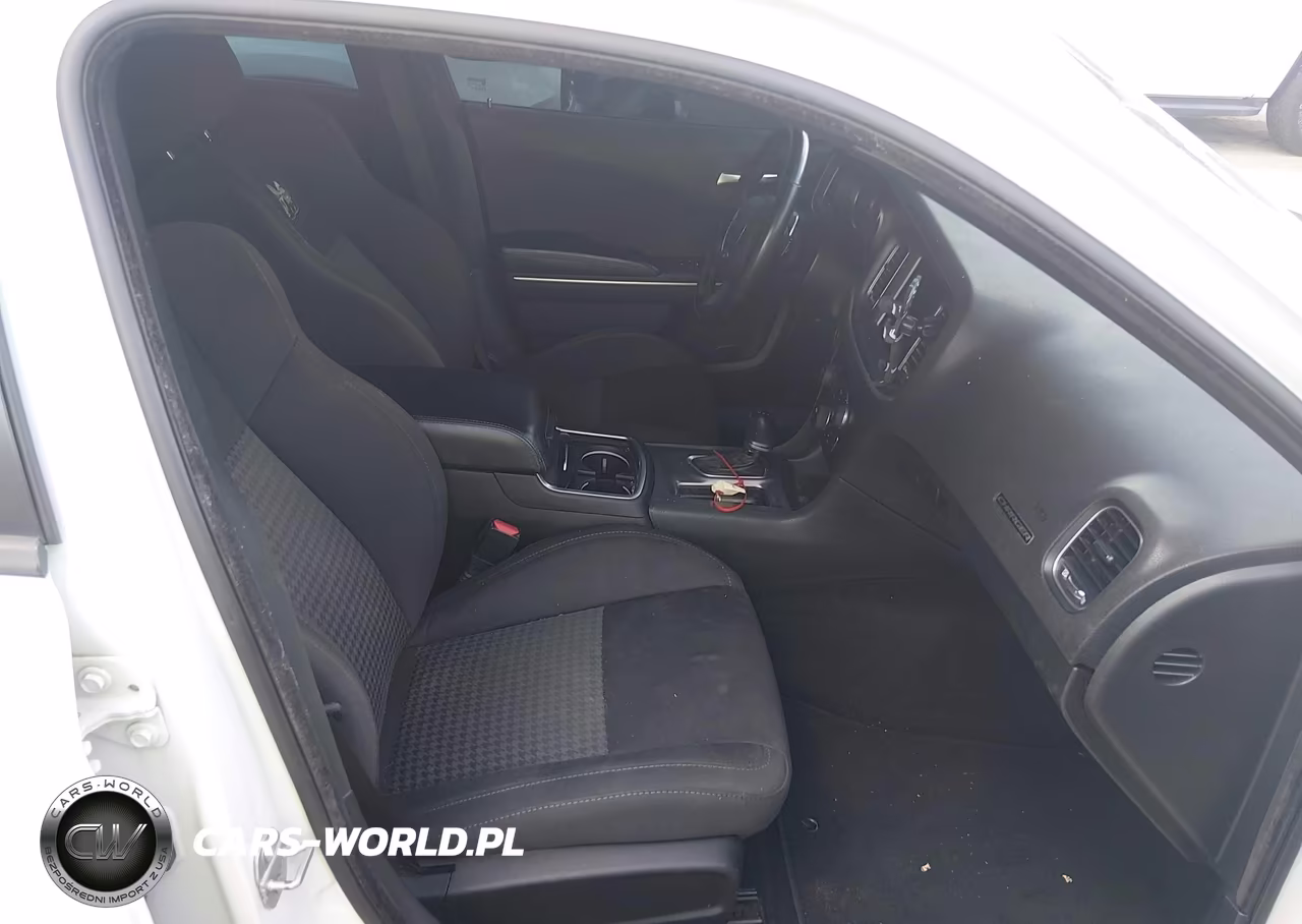 2019 Dodge Charger Scat Pack Rwd VIN:2C3CDXGJ3KH662036 - 5