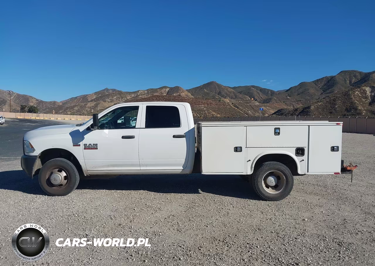 2014 Ram 3500 Chassis Tradesman-Slt-Laramie VIN:3C7WRTCJXEG312421 - 18