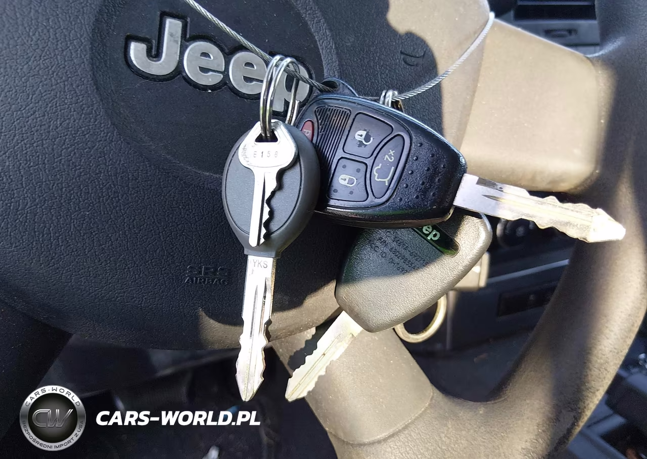 2010 Jeep Liberty Sport VIN:1J4PN2GK1AW166670 - 11