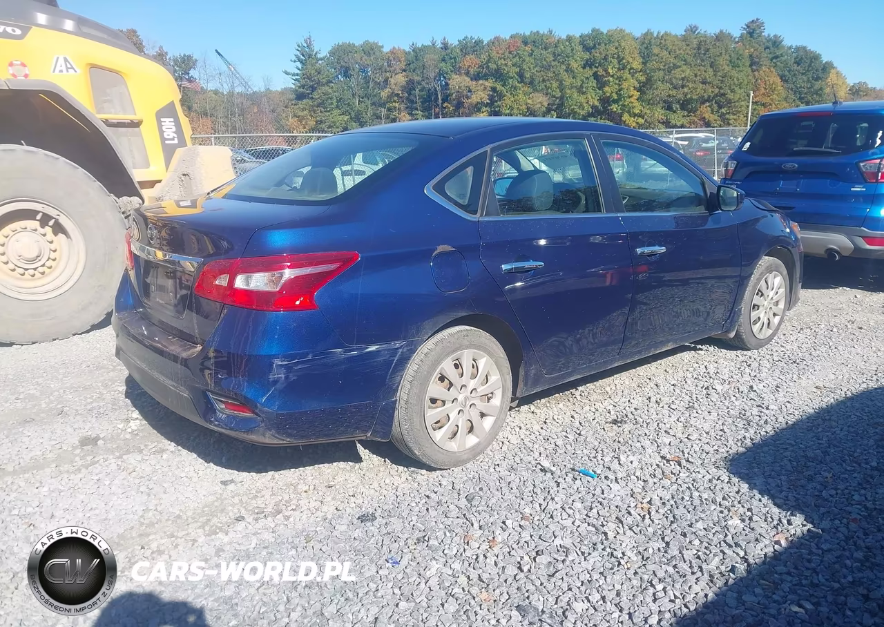 2016 Nissan Sentra S VIN:3N1AB7AP3GY212039 - 4