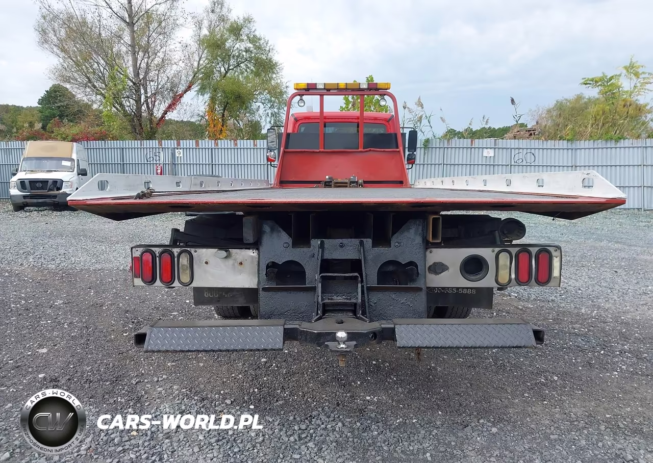 2017 Freightliner M2 106 VIN:1FVACXDT5HHHV8977 - 15