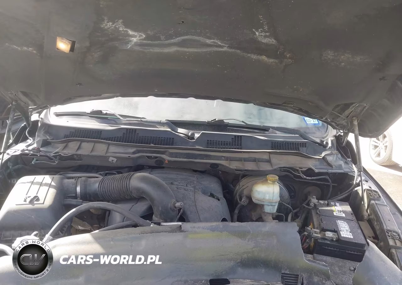 2015 Ram 1500 Sport VIN:1C6RR6MT4FS575713 - 10