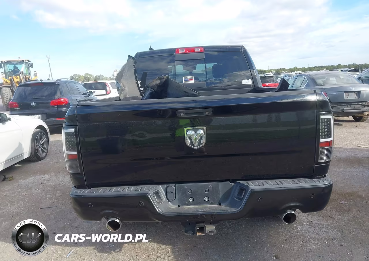 2015 Ram 1500 Sport VIN:1C6RR6MT4FS575713 - 17
