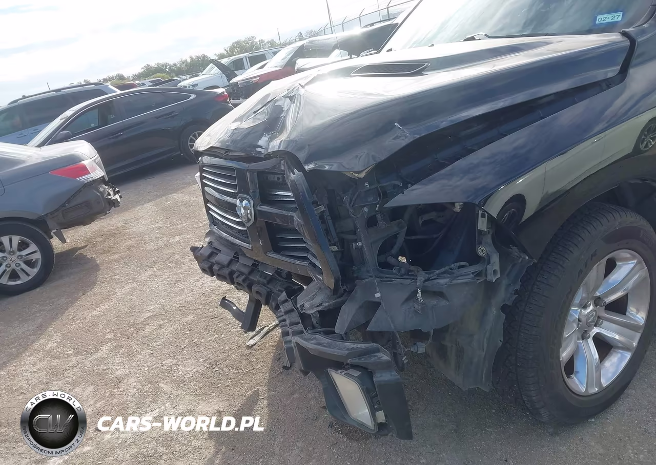 2015 Ram 1500 Sport VIN:1C6RR6MT4FS575713 - 6