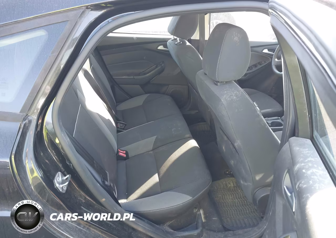 2014 Ford Focus Se VIN:1FADP3K24EL418568 - 8