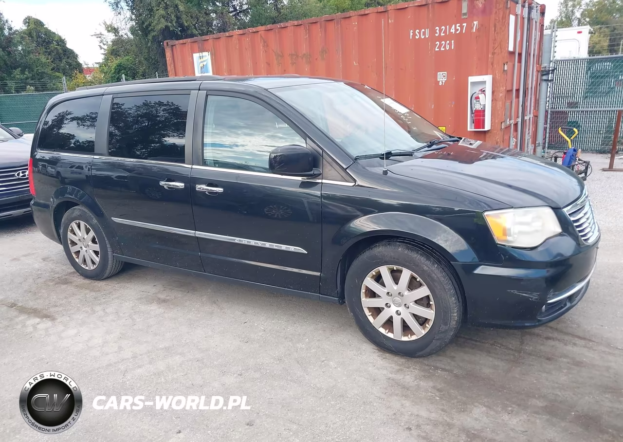 2014 Chrysler Town & Country Touring