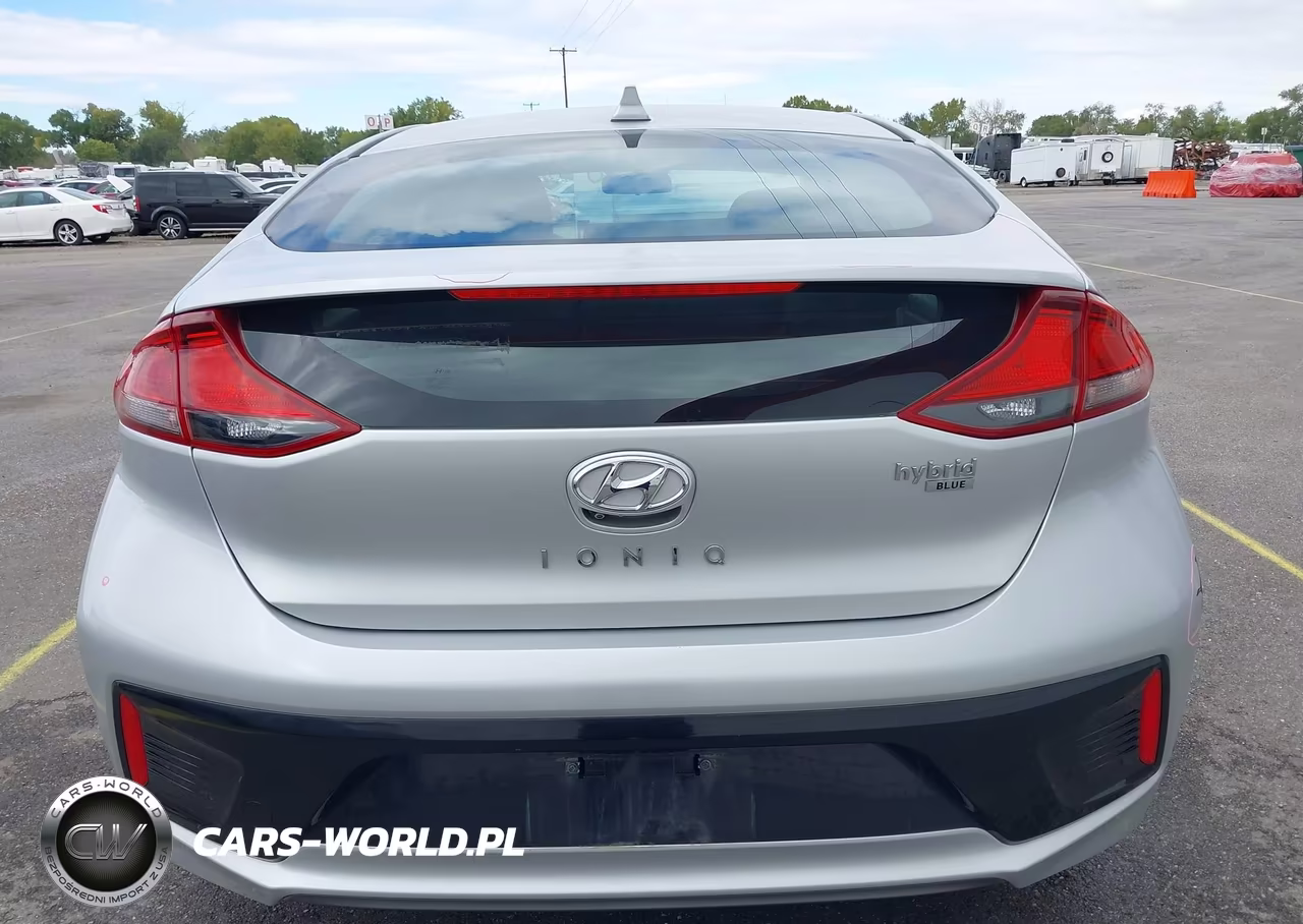 2018 Hyundai Ioniq Hybrid Blue VIN:KMHC65LC3JU076901 - 16