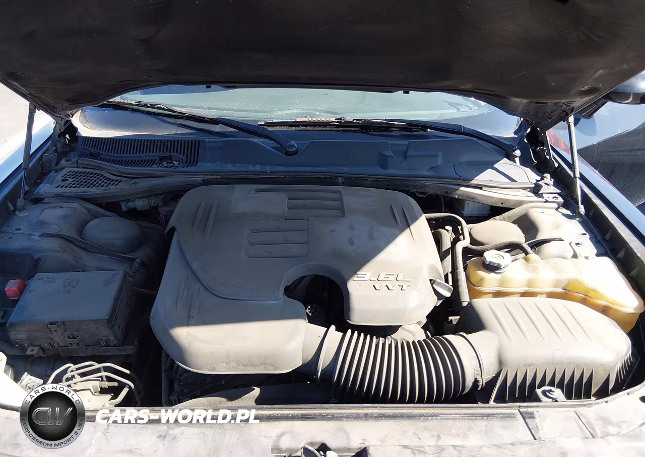 2018 Dodge Challenger Sxt VIN:2C3CDZAGXJH131150 - 10