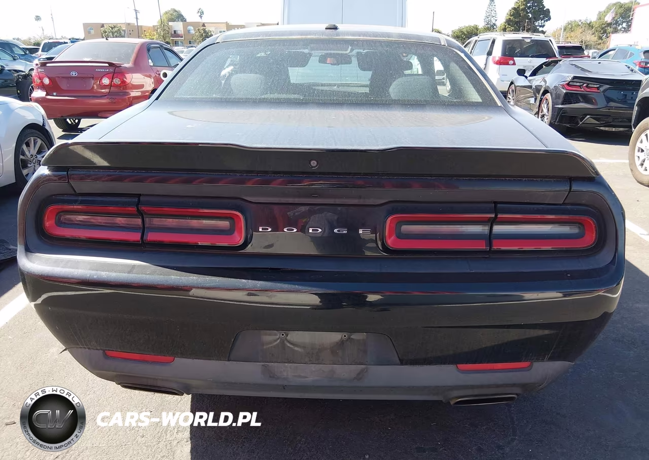 2018 Dodge Challenger Sxt VIN:2C3CDZAGXJH131150 - 16