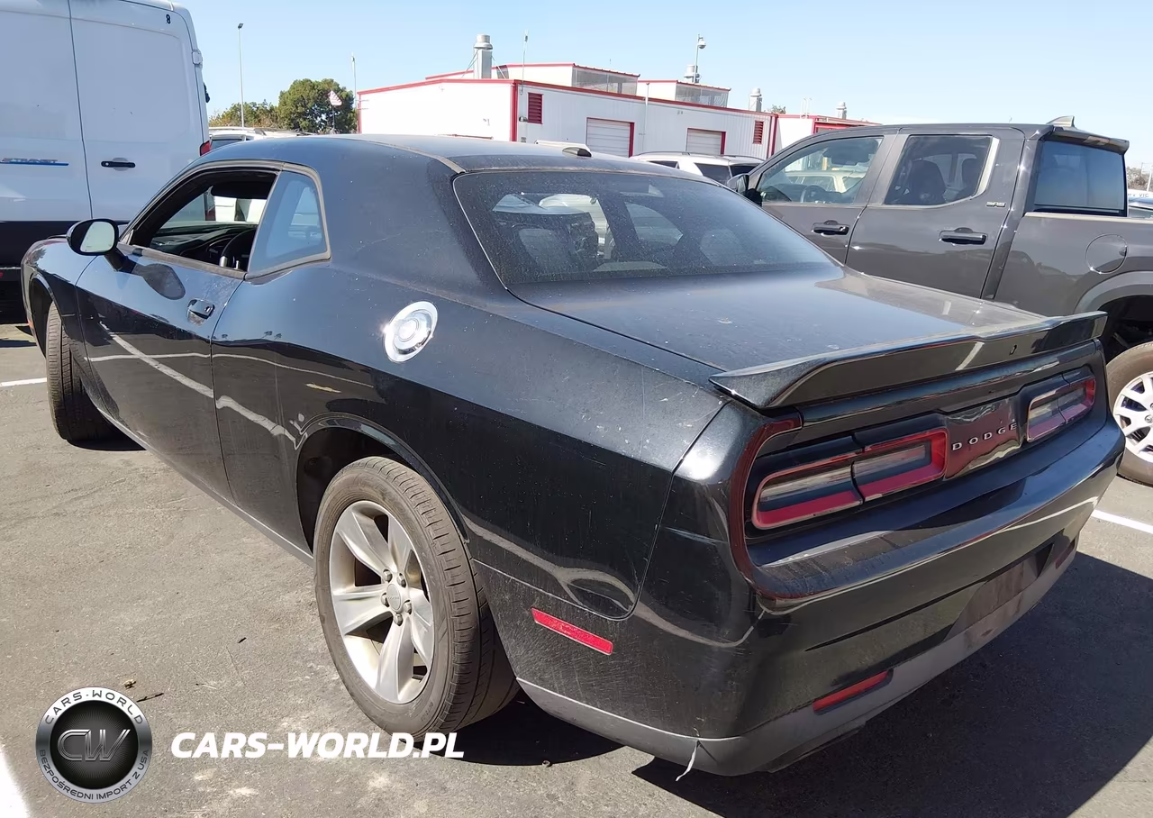 2018 Dodge Challenger Sxt VIN:2C3CDZAGXJH131150 - 3