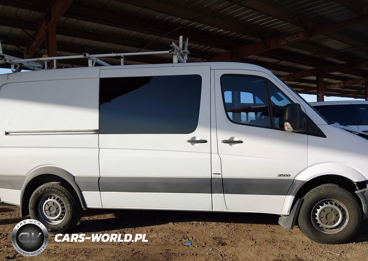 2012 Mercedes-Benz Sprinter 2500 Normal Roof VIN:WD3PE7CC2C5718357 - 13