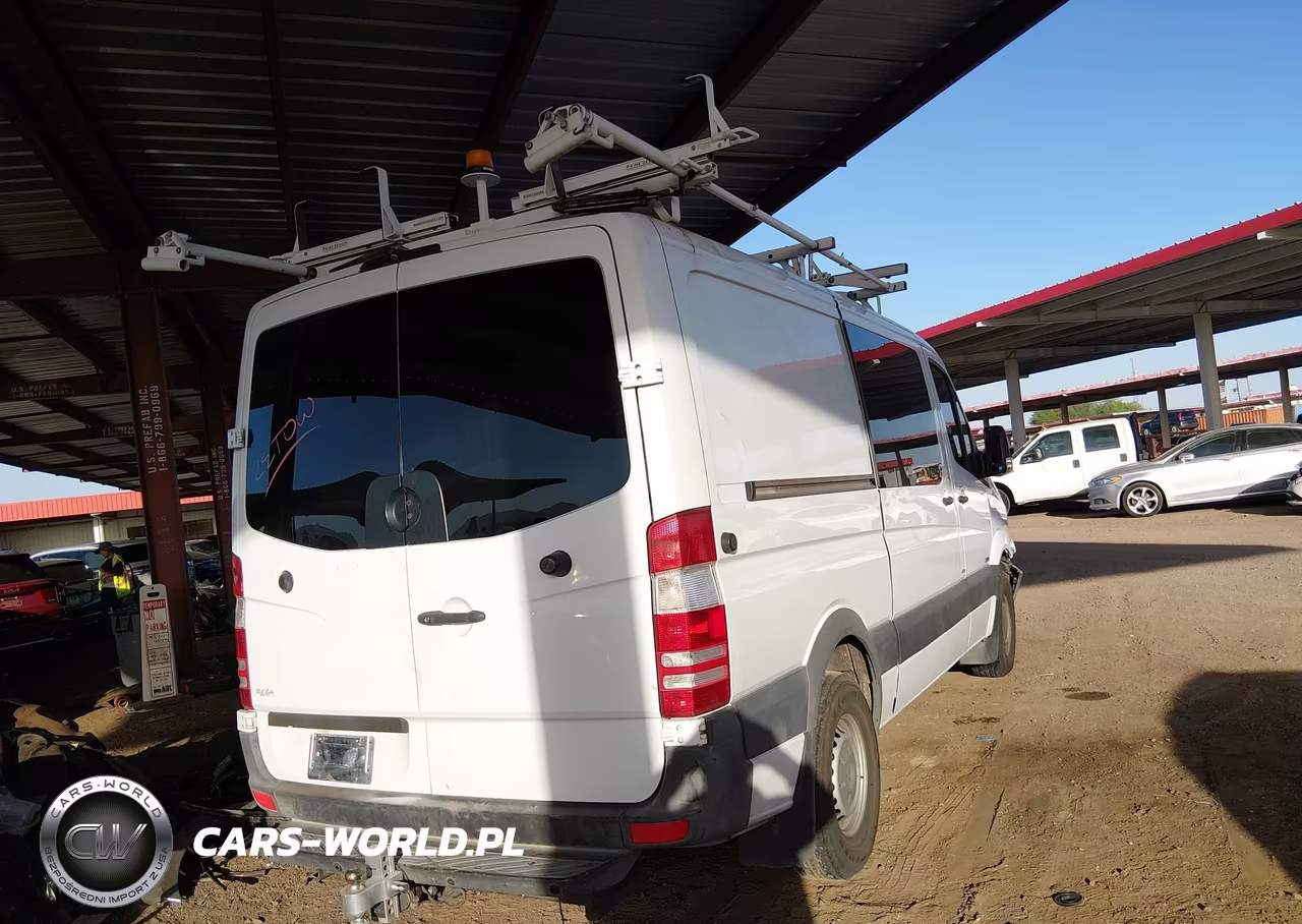 2012 Mercedes-Benz Sprinter 2500 Normal Roof VIN:WD3PE7CC2C5718357 - 4