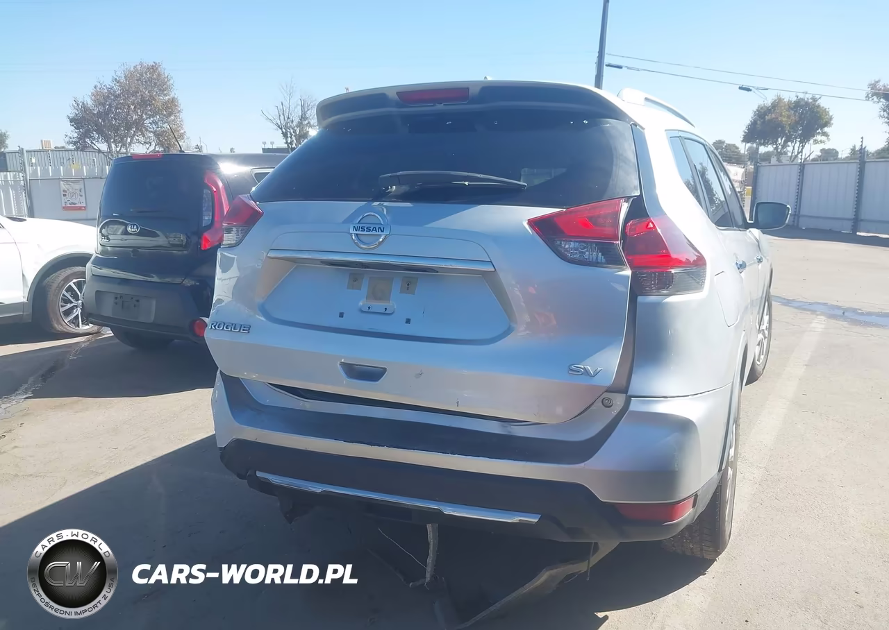 2018 Nissan Rogue Sv VIN:JN8AT2MT9JW450597 - 4