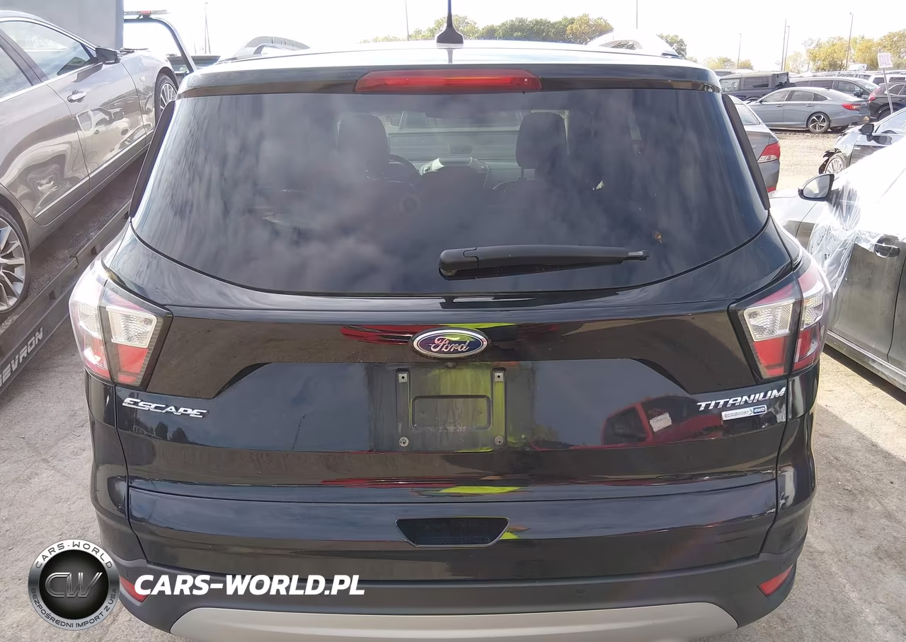 2018 Ford Escape Titanium VIN:1FMCU9J93JUB07214 - 16
