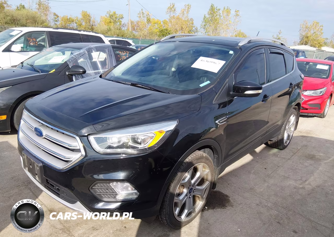 2018 Ford Escape Titanium VIN:1FMCU9J93JUB07214 - 2
