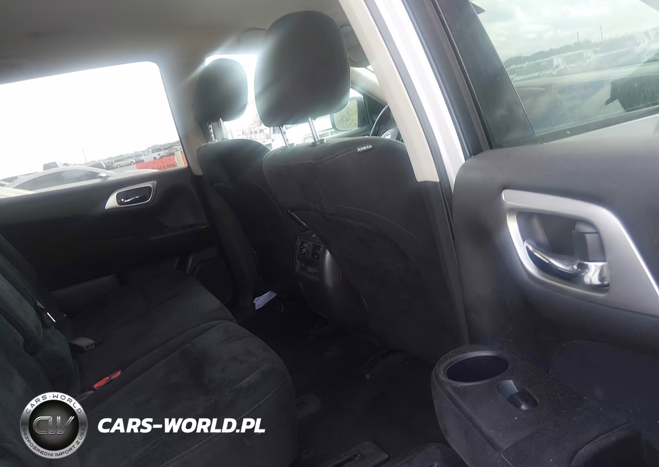2015 Nissan Pathfinder S VIN:5N1AR2MM4FC678207 - 8