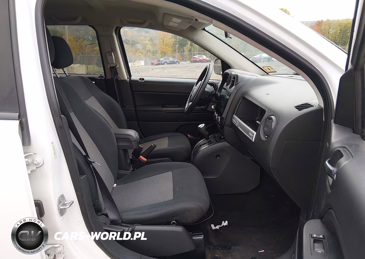 2014 Jeep Compass Sport VIN:1C4NJDBB7ED728228 - 5