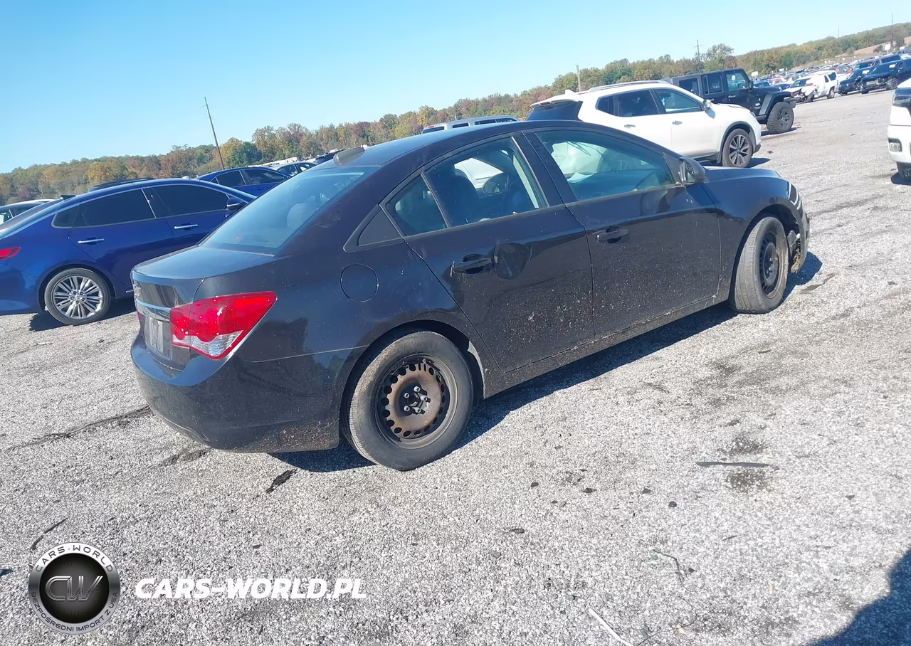 2016 Chevrolet Cruze Limited Ls Auto VIN:1G1PC5SG3G7167024 - 4