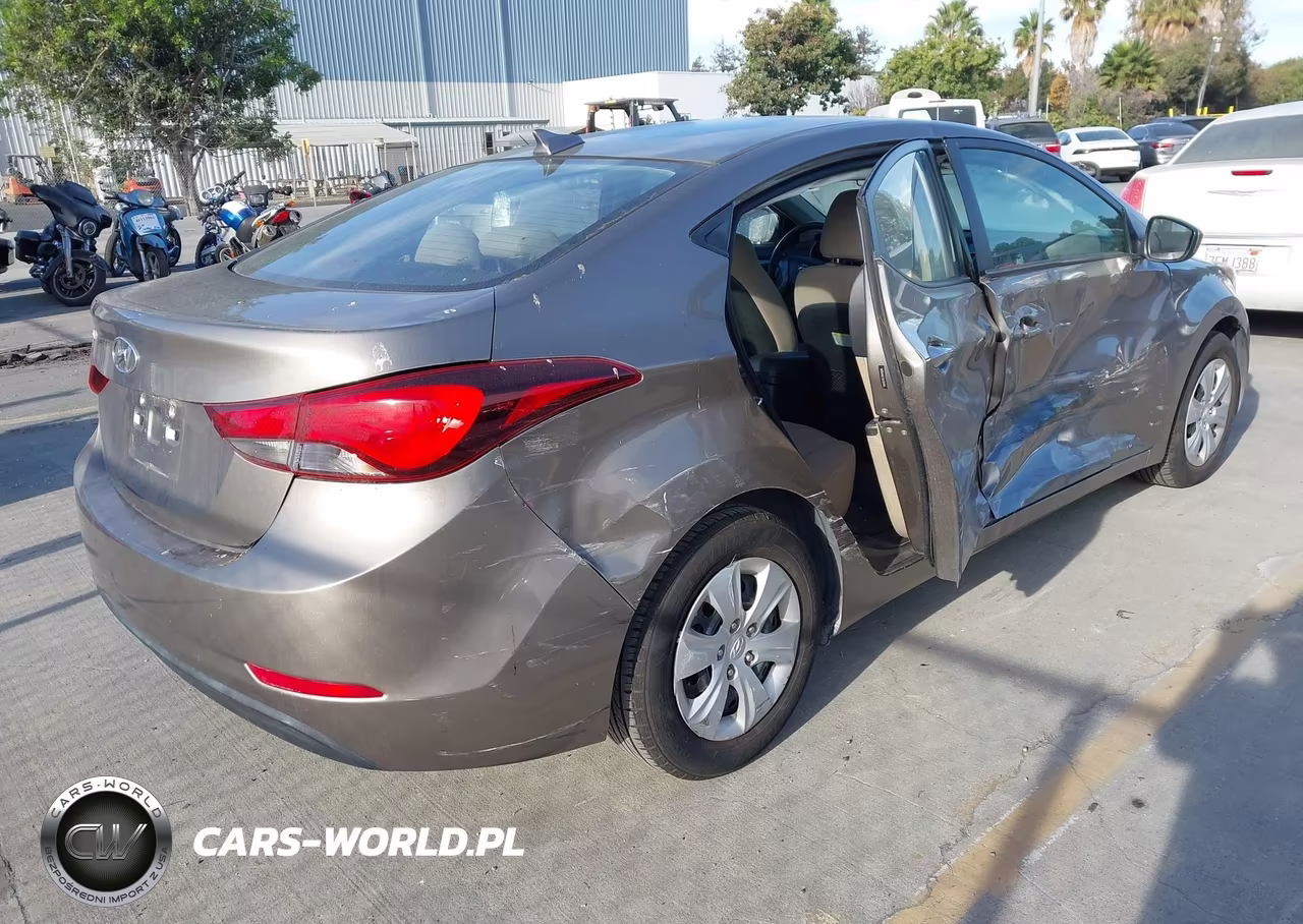 2016 Hyundai Elantra Se VIN:5NPDH4AE7GH789496 - 4
