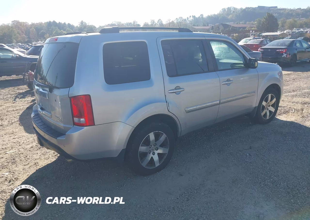2012 Honda Pilot Touring VIN:5FNYF4H94CB055309 - 4