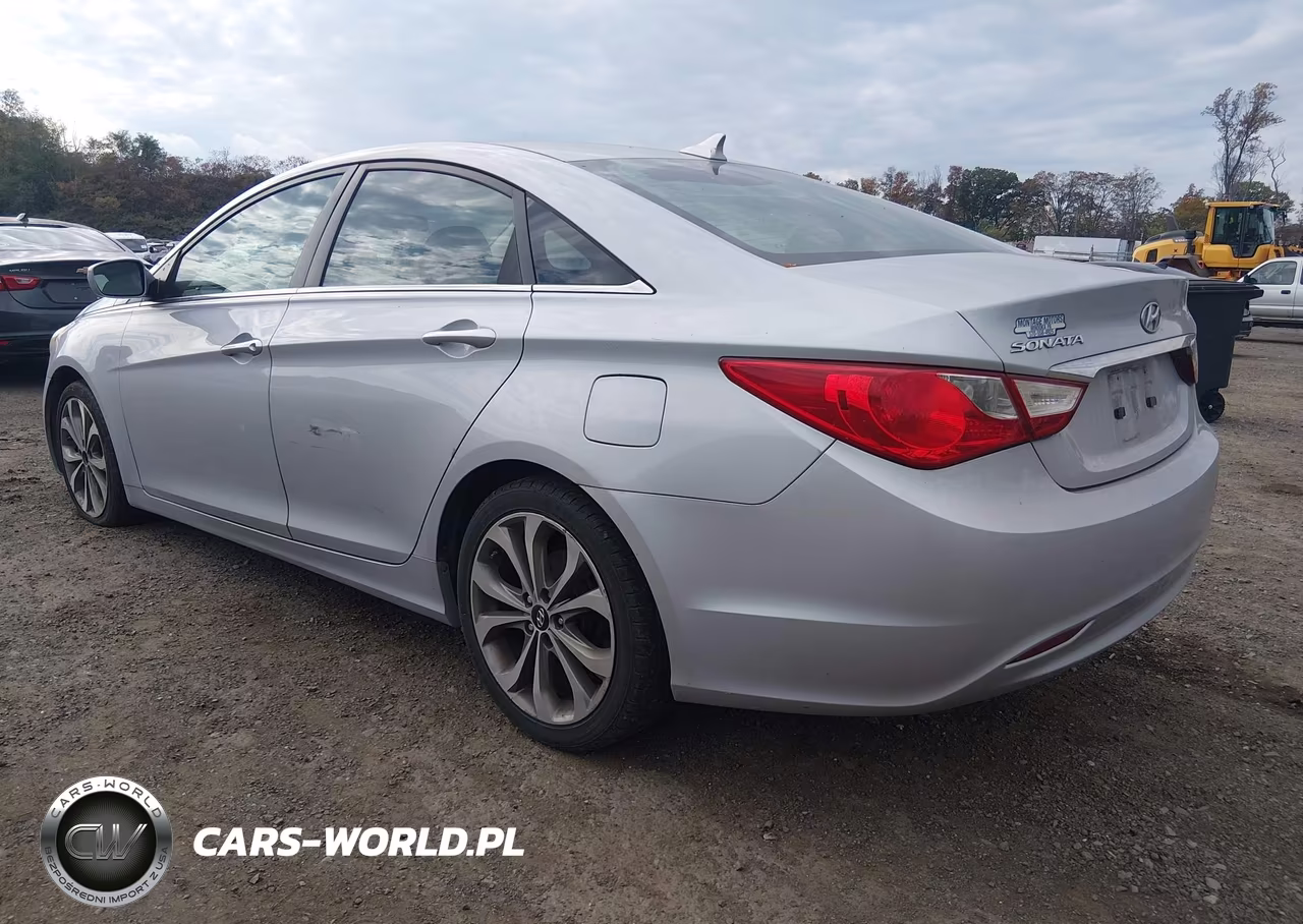 2011 Hyundai Sonata Gls VIN:5NPEB4AC3BH037145 - 3