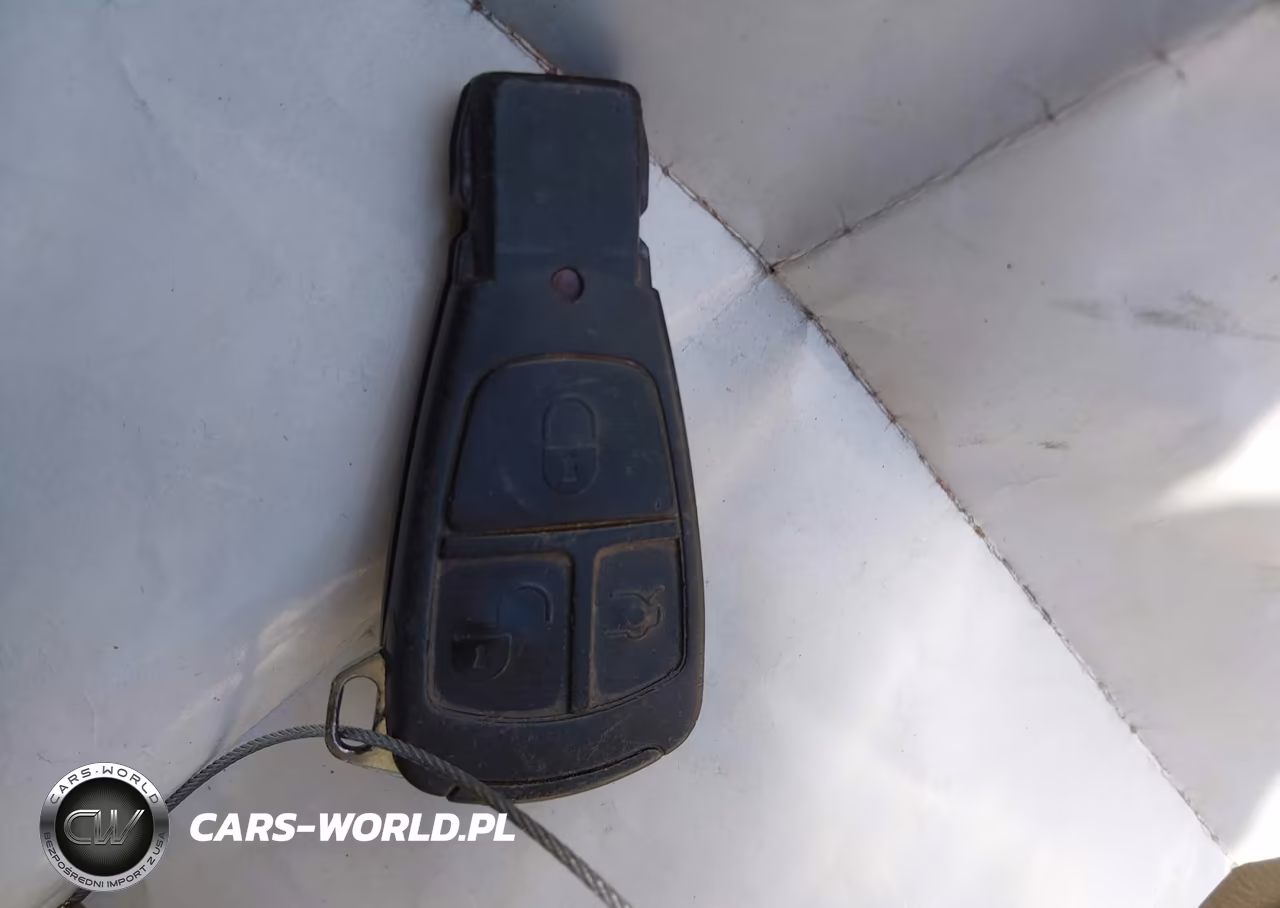 1999 Mercedes-Benz E 320 VIN:WDBJF65H3XA864564 - 11