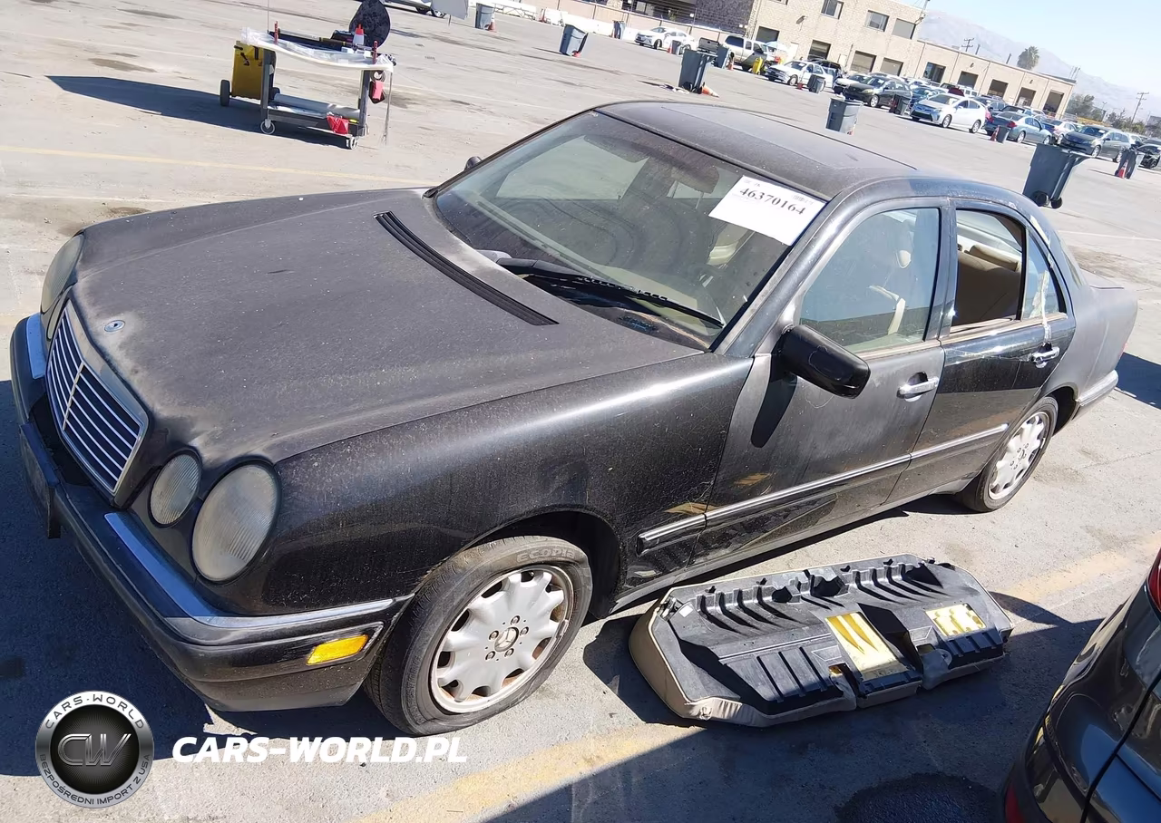 1999 Mercedes-Benz E 320 VIN:WDBJF65H3XA864564 - 2