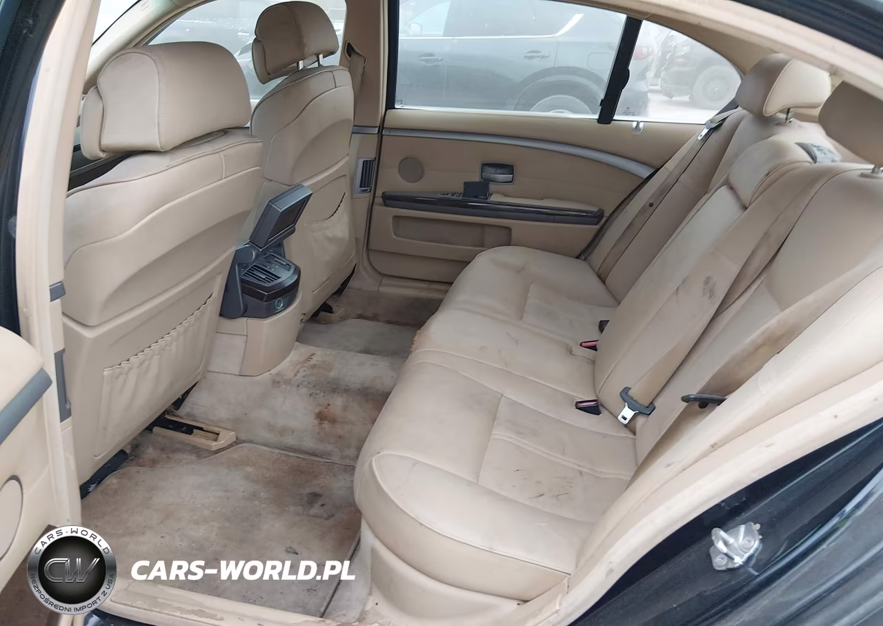 2006 BMW 750Li VIN:WBAHN83566DT27902 - 8
