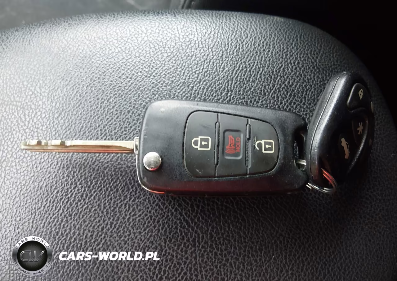 2013 Kia Soul + VIN:KNDJT2A60D7583970 - 11