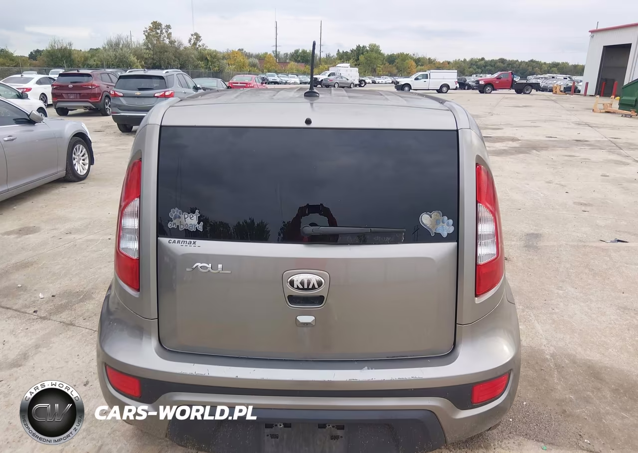 2013 Kia Soul + VIN:KNDJT2A60D7583970 - 13