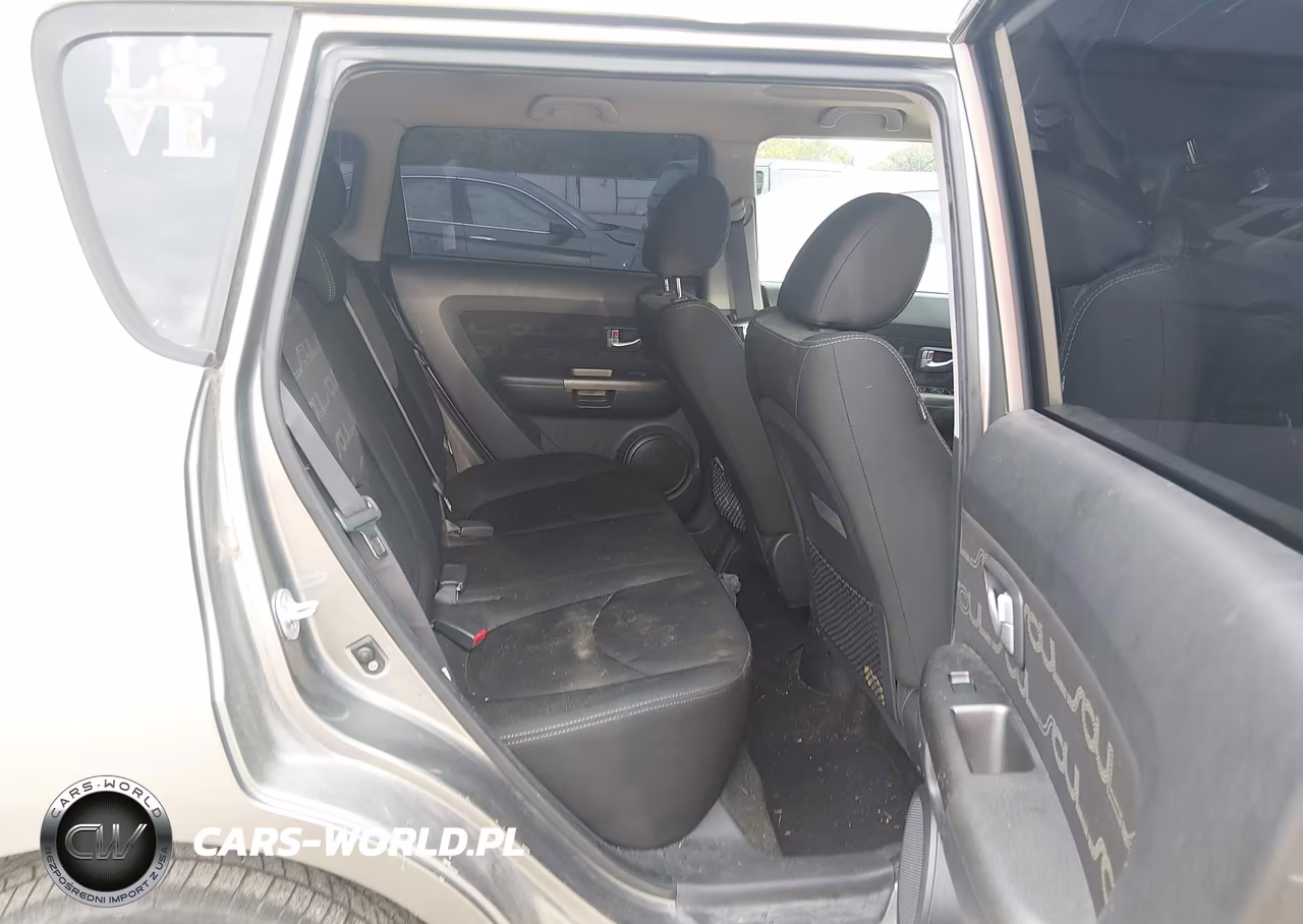 2013 Kia Soul + VIN:KNDJT2A60D7583970 - 8