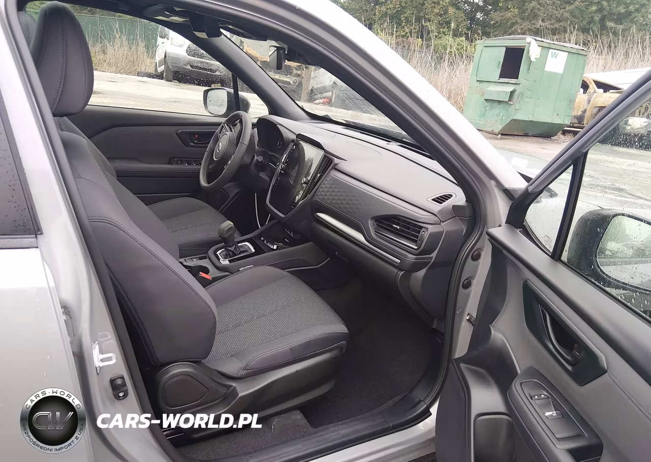 2025 Subaru Forester Premium VIN:JF2SLDDC0SH553099 - 5