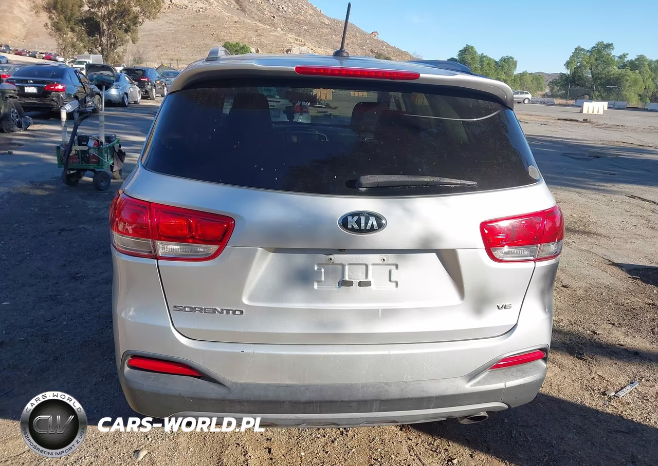 2017 Kia Sorento 3.3L Lx VIN:5XYPG4A57HG311992 - 16