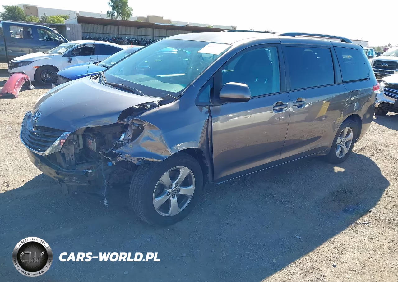 2013 Toyota Sienna Le V6 8 Passenger VIN:5TDKK3DCXDS343815 - 2