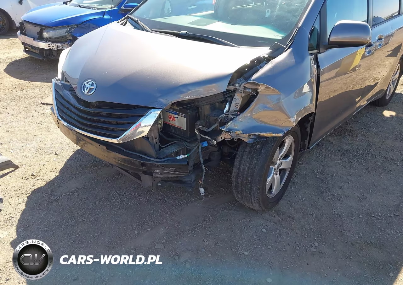 2013 Toyota Sienna Le V6 8 Passenger VIN:5TDKK3DCXDS343815 - 6