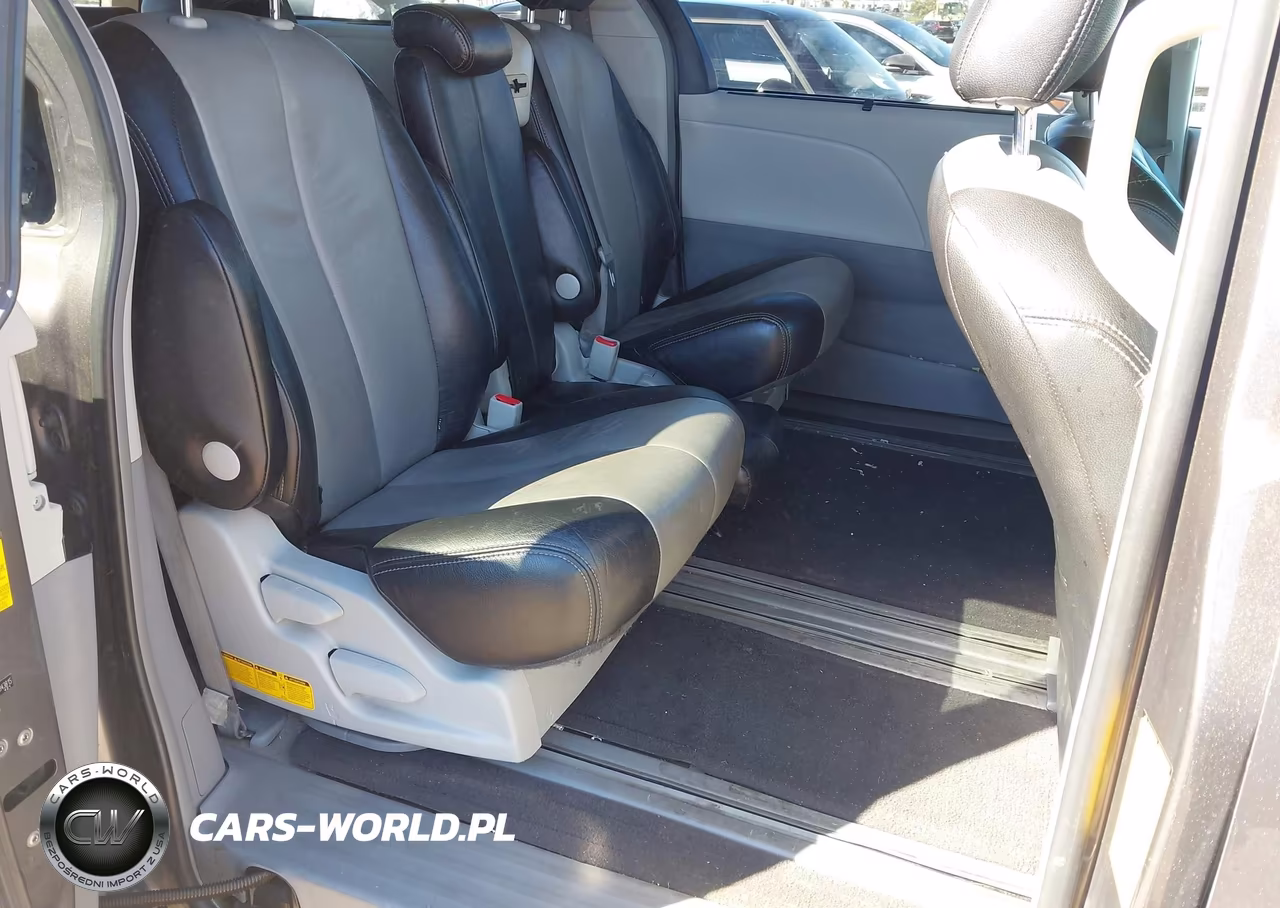 2013 Toyota Sienna Le V6 8 Passenger VIN:5TDKK3DCXDS343815 - 8