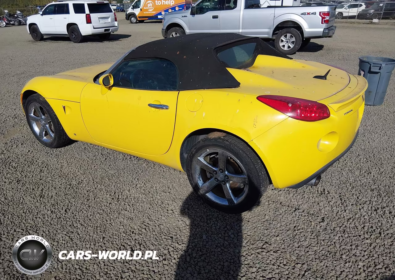 2008 Pontiac Solstice VIN:1G2MG35X28Y100977 - 3