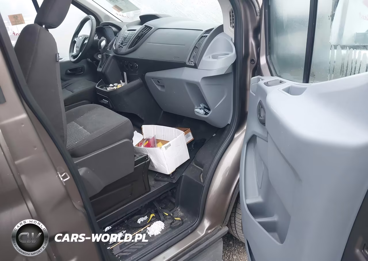 2019 Ford Transit-150 VIN:1FTYE1YM4KKA96840 - 5