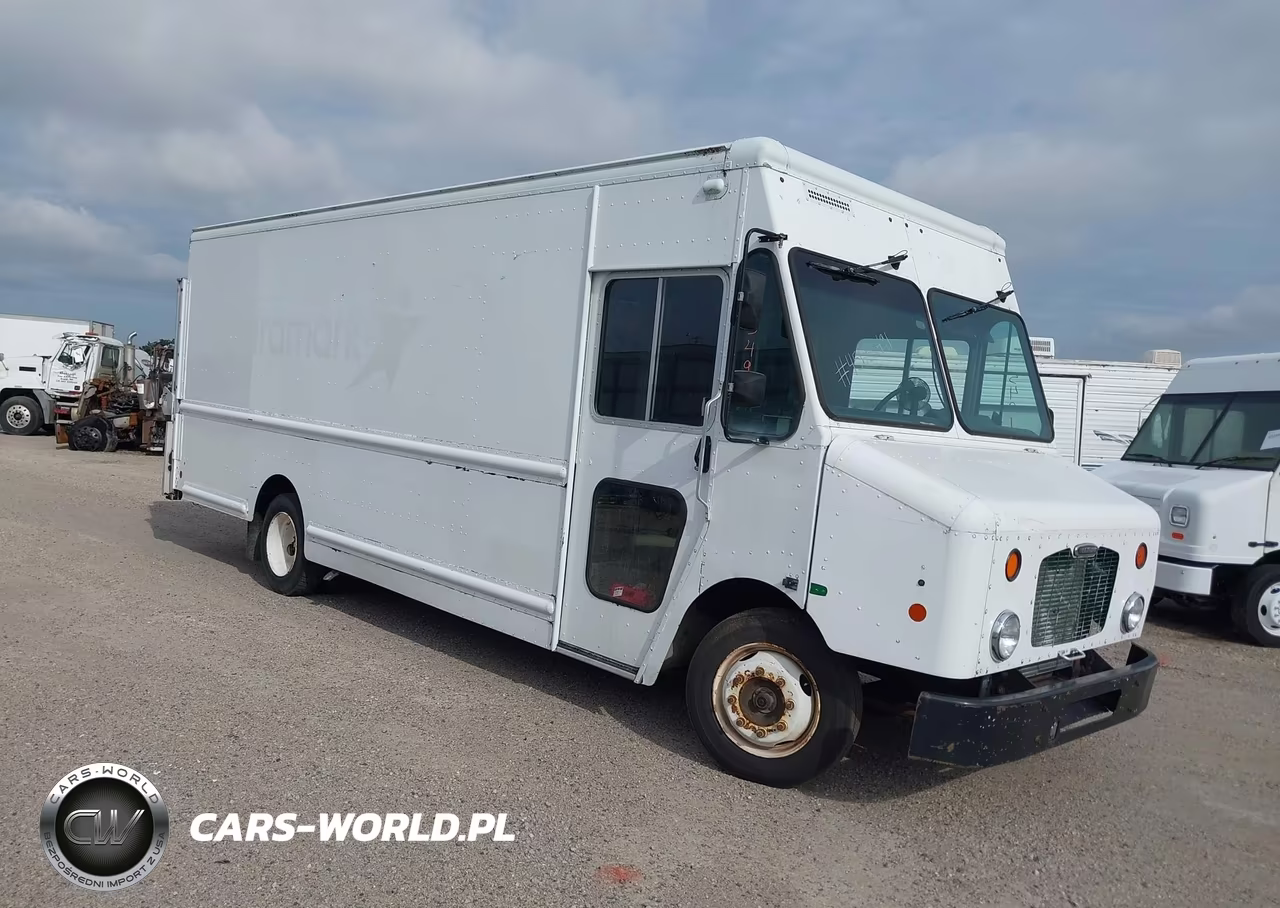 2010 Freightliner Chassis M Line Walk-In Van – zdjęcie 1 z 11