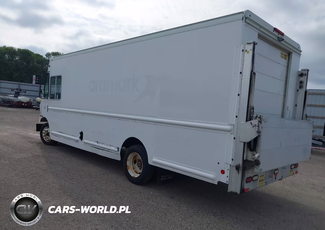 2010 Freightliner Chassis M Line Walk-In Van VIN:4UZAAPDU7ACAS1613 - 3