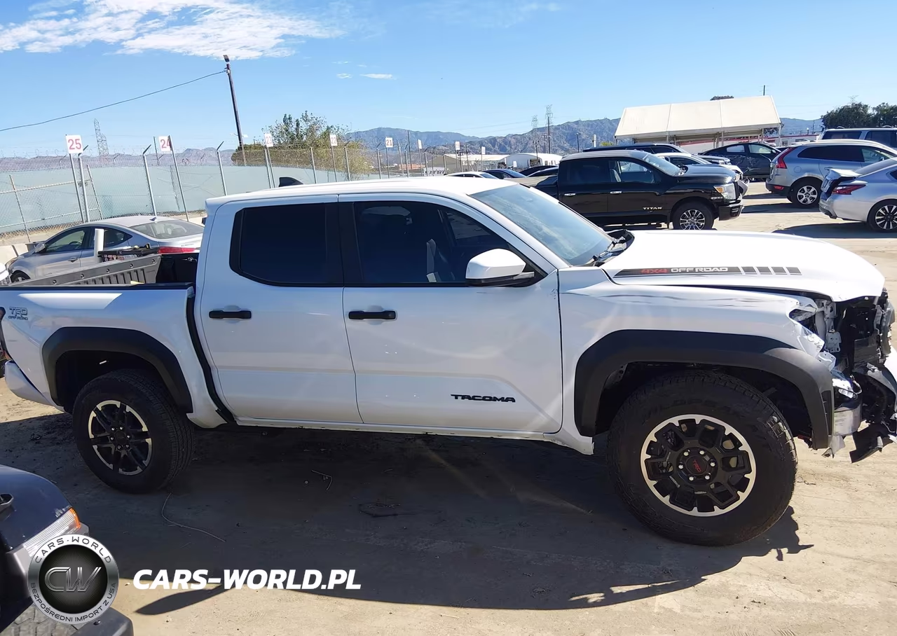 2025 Toyota Tacoma Hybrid Trd Off Road VIN:3TYLC5LN5ST022587 - 13