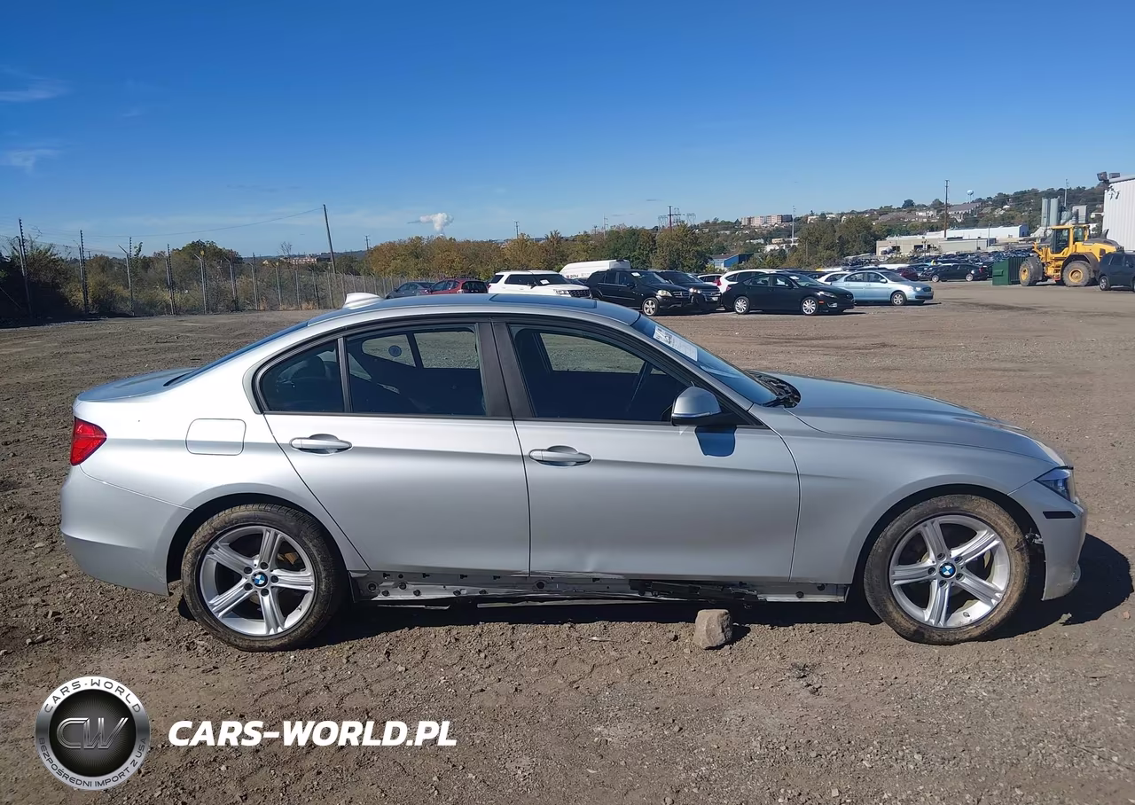 2015 BMW 320I xDrive VIN:WBA3C3C51FP665063 - 14